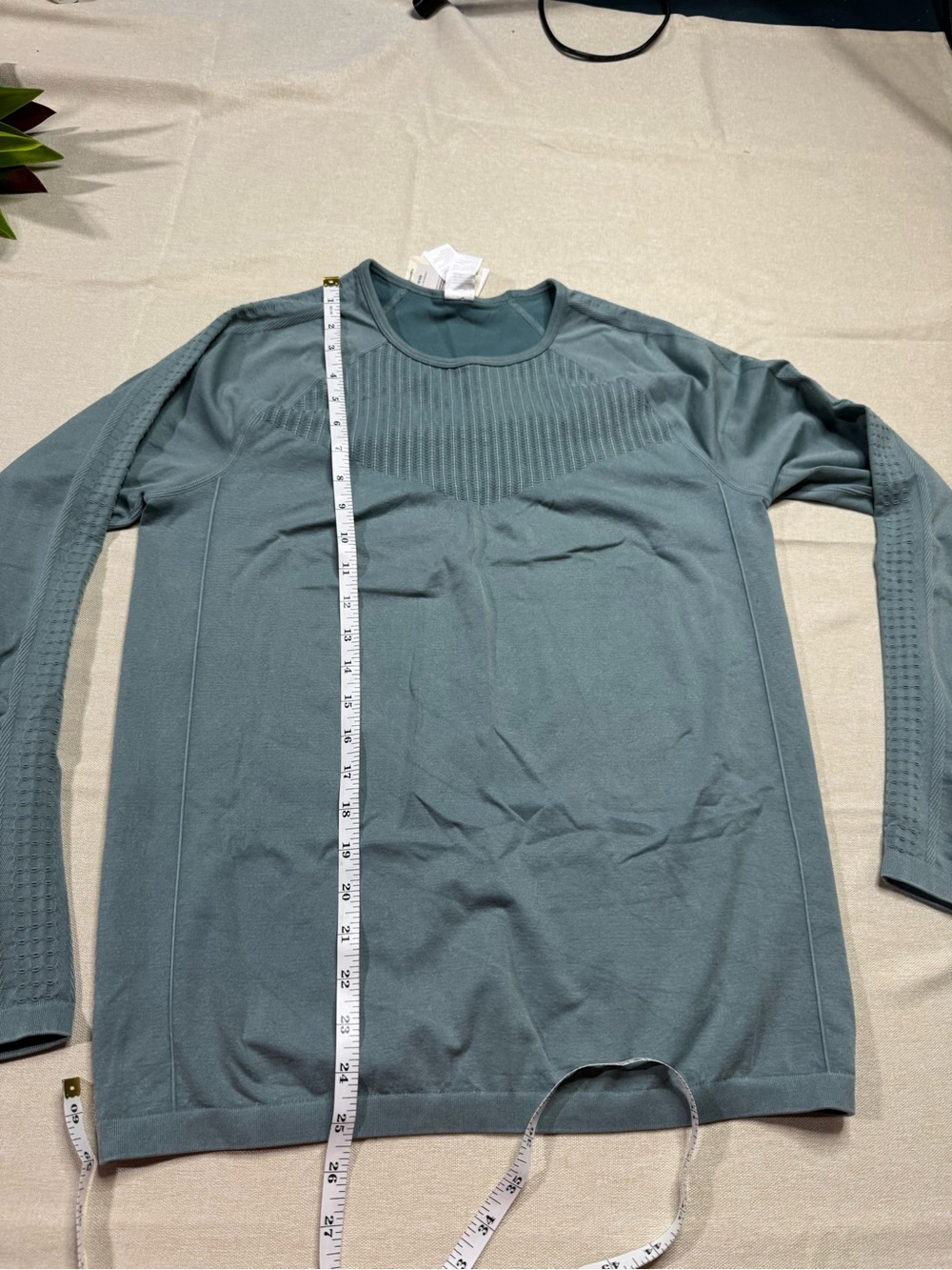 Fabletics Sync Seamless Long Sleeve Top XL Washed Arctic Wave NWT Workout Gym - Picture 6 of 9